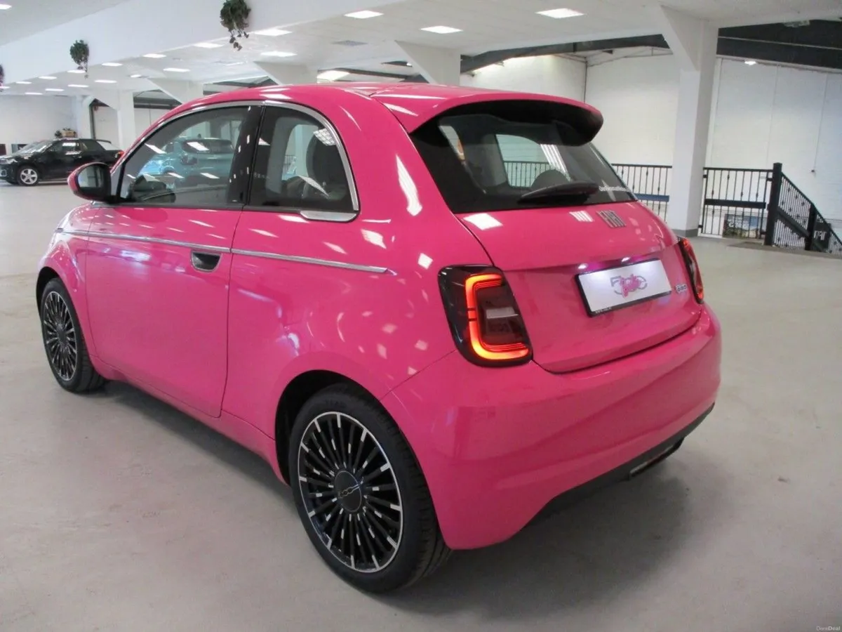 NEW 261 OFFERS 3.9%-Fiat 500e La Prima EV in Pink- - Image 5