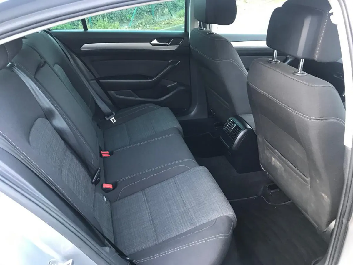 2021 VOLKSWAGEN PASSAT 2.0 TDI BUSINESS ED - Image 6