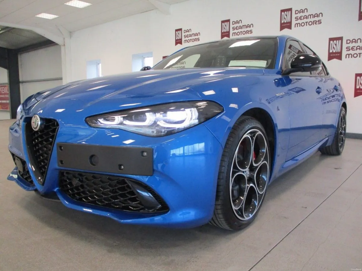 NEW 262 OFFERS-ALFA ROMEO GIULIA VELOCE - Image 5