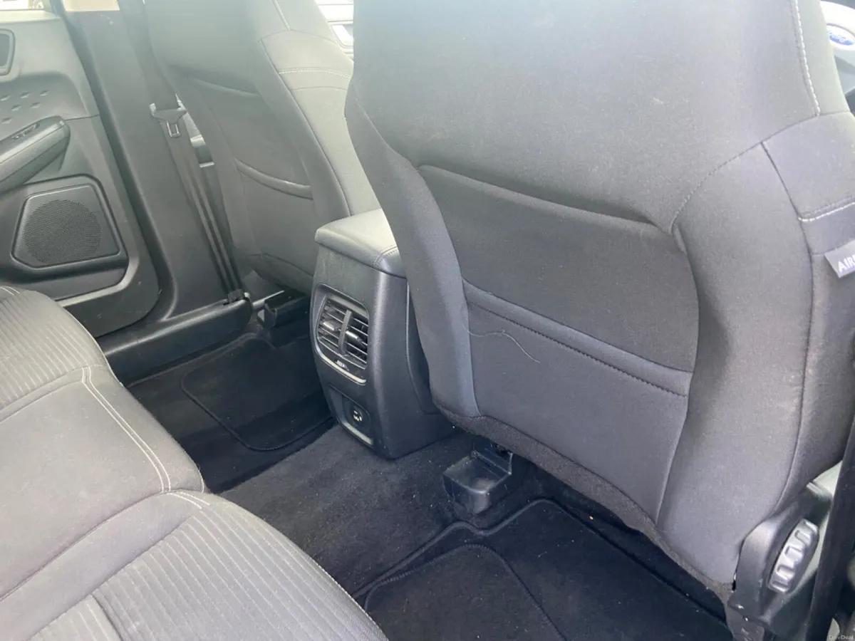 Ford Kuga 2021 - Image 6