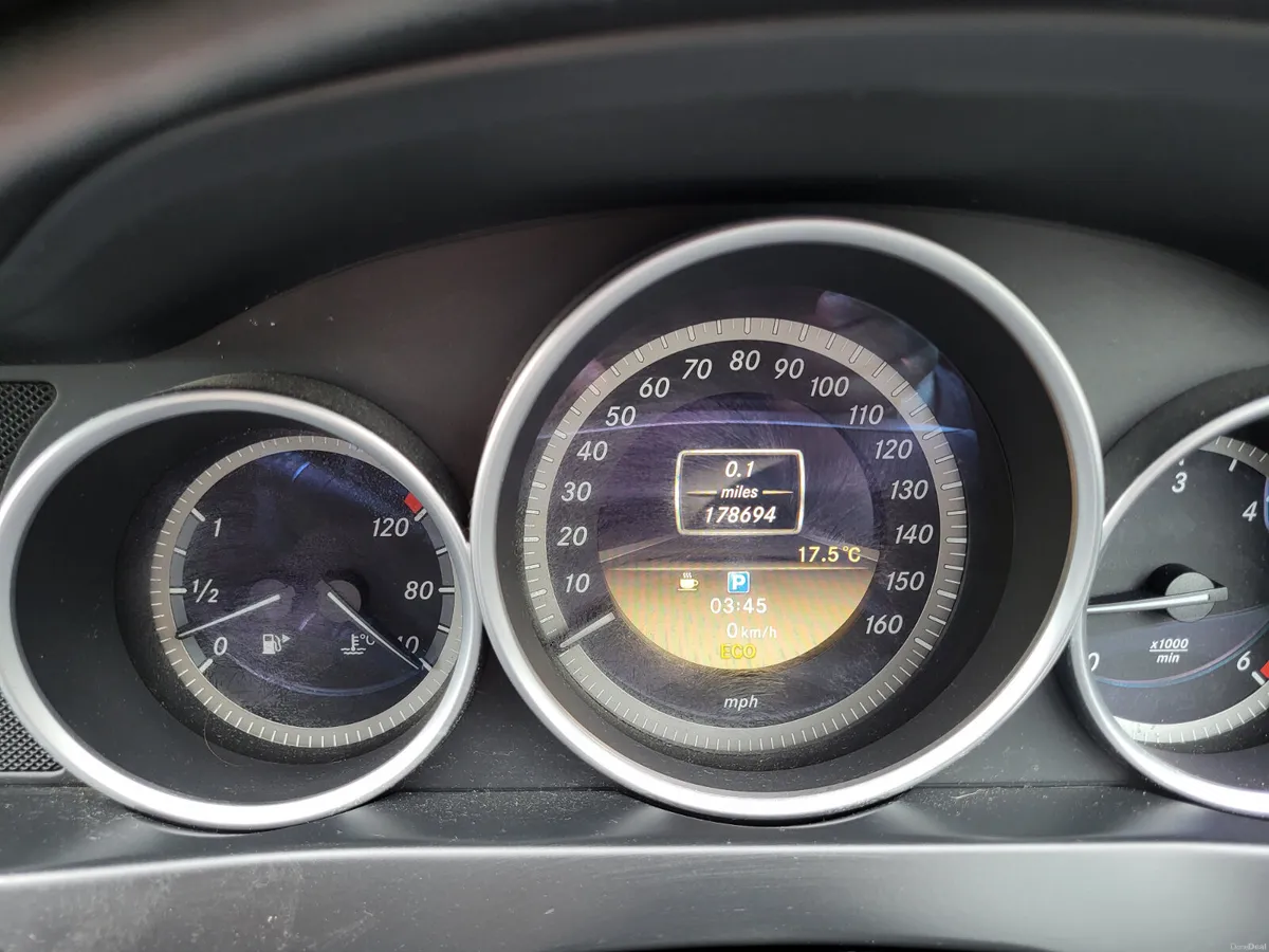 Mercedes-Benz C220 CDI 2012 - Image 5