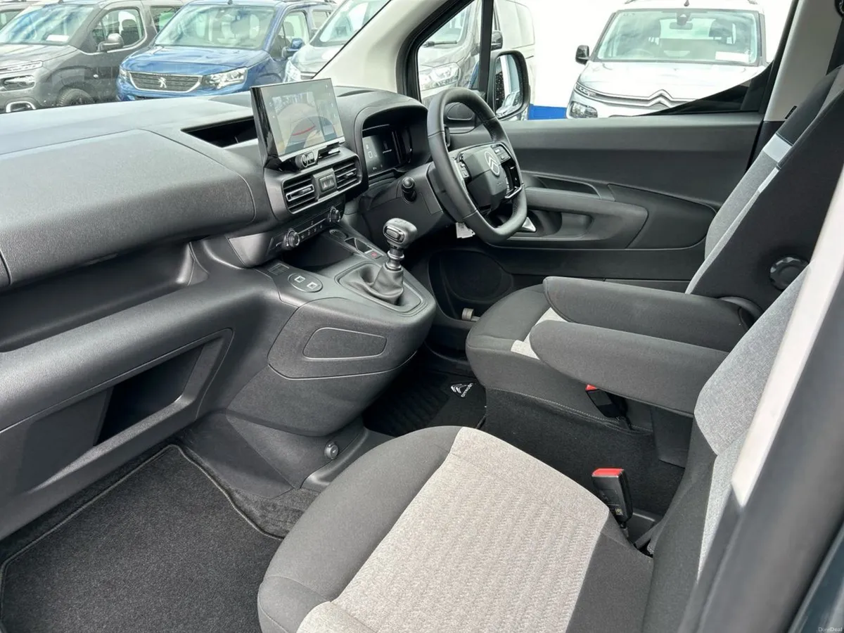Citroen Berlingo Multispace Wheelchair Access 2025 - Image 3