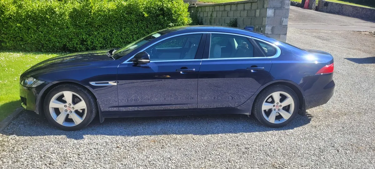 JAGUAR XF PORTFOLIO 2.0D AUTO.NEW NCT - Image 4