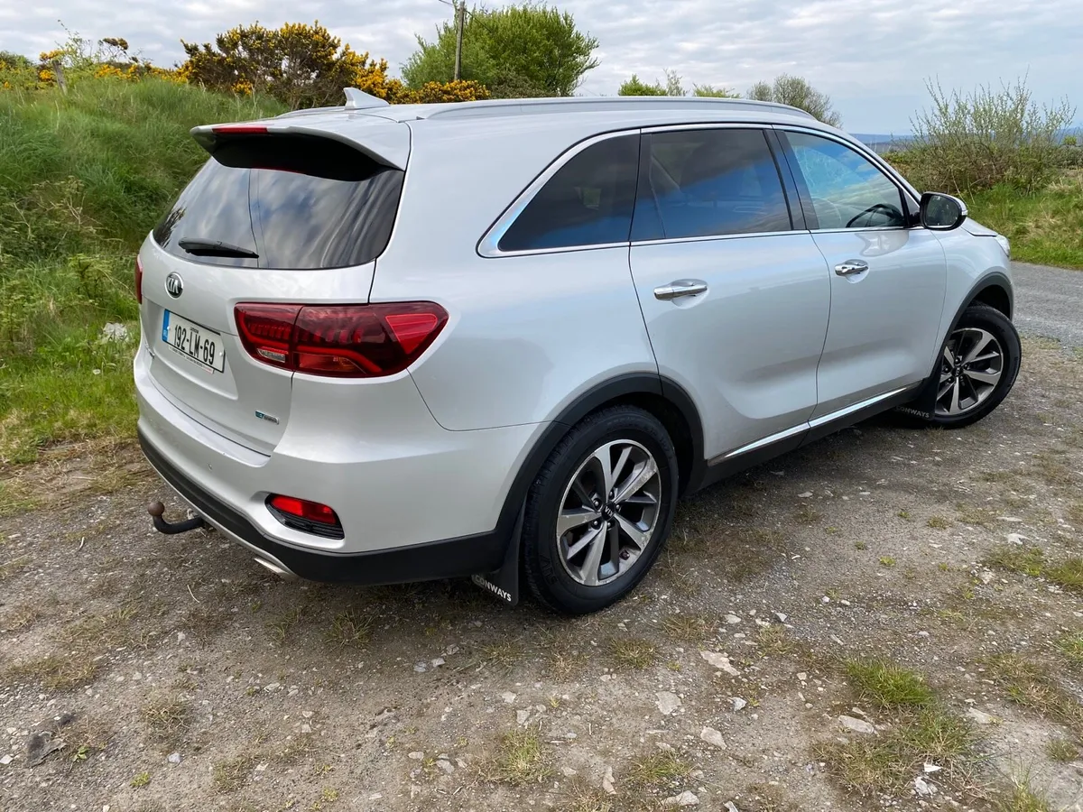 Kia Sorento - Image 3