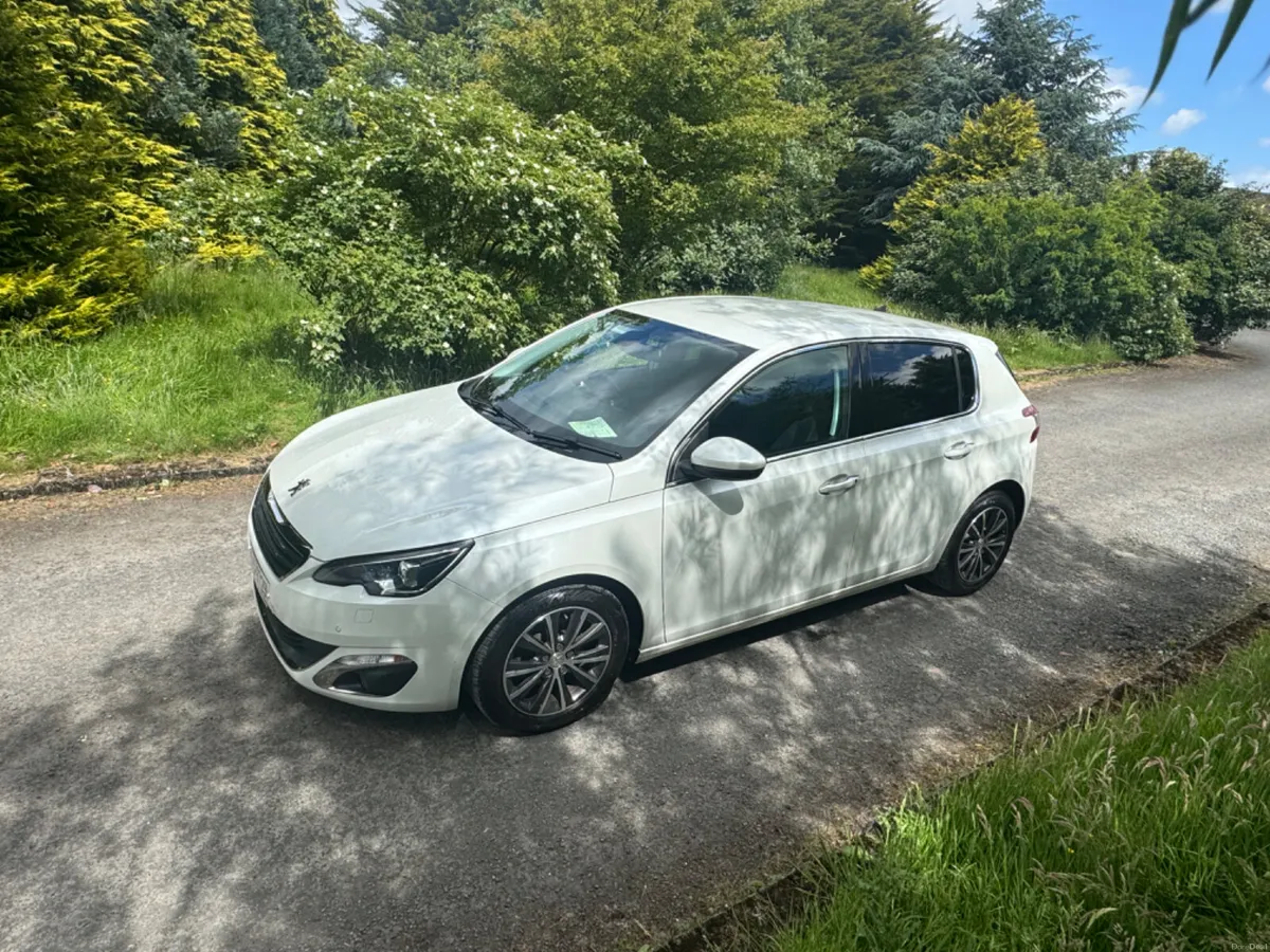 16 Peugeot 308 1.2 T AUTOMATIC - Image 4