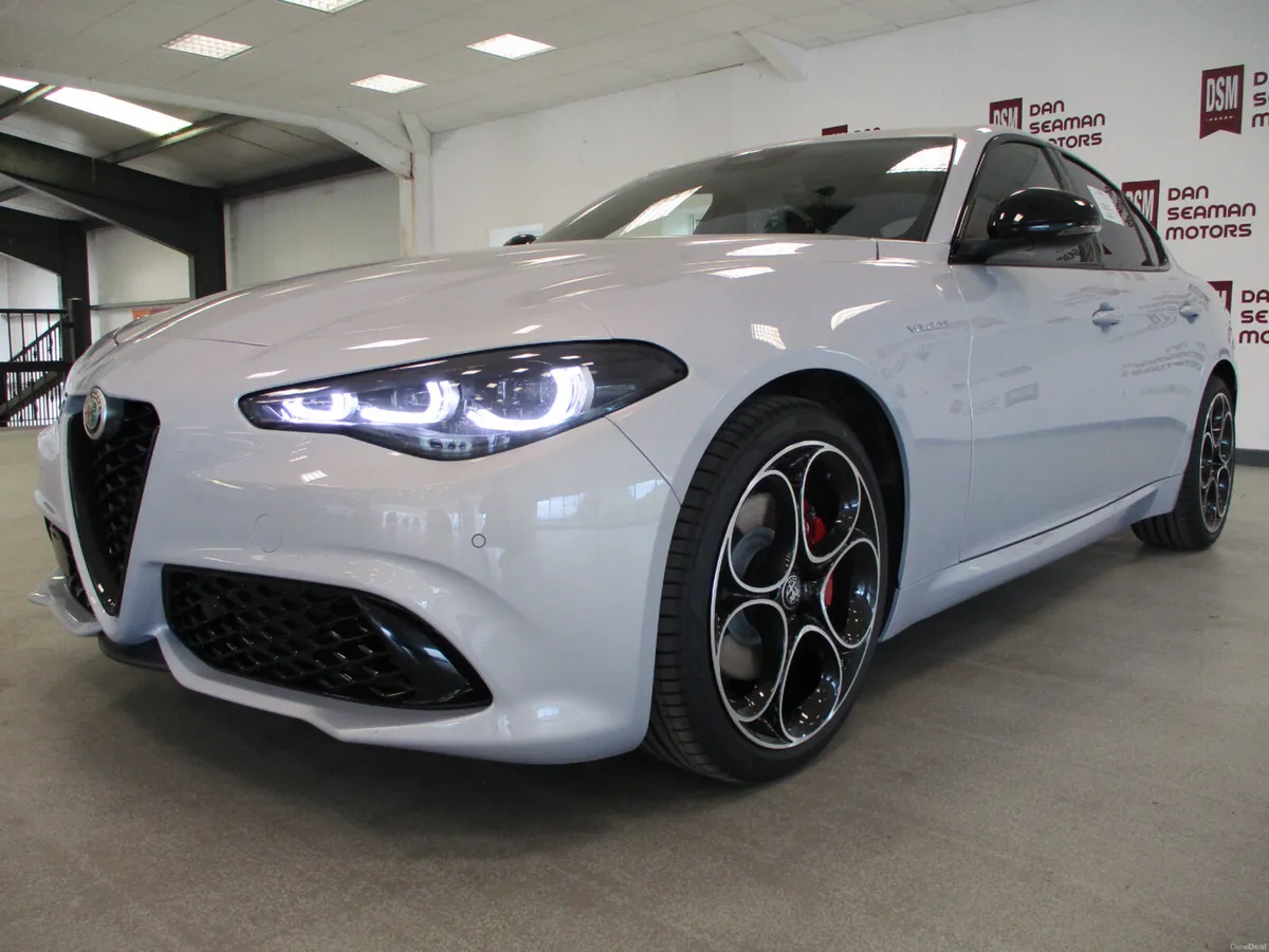 NEW 261 OFFERS-ALFA ROMEO GIULIA VELOCE - Image 4