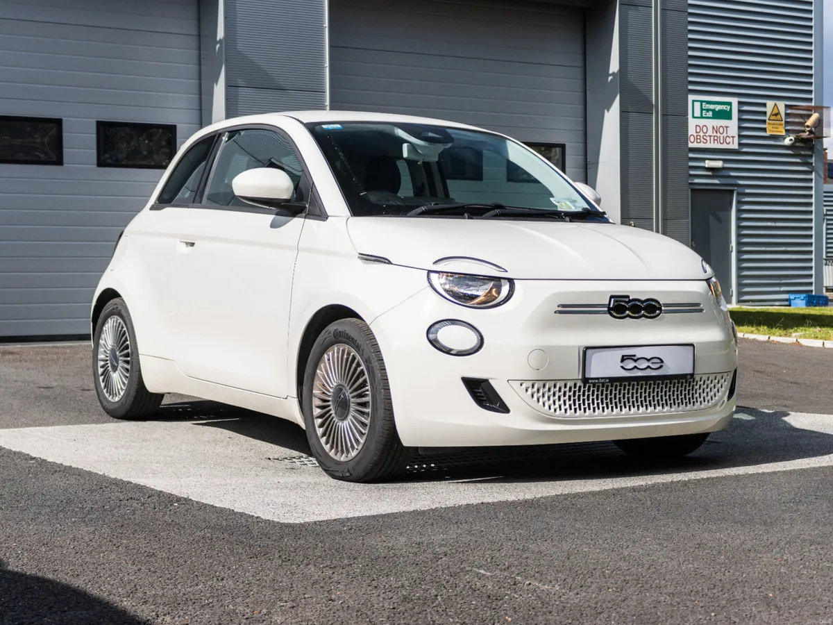 2023 Fiat 500e Icon - Image 1