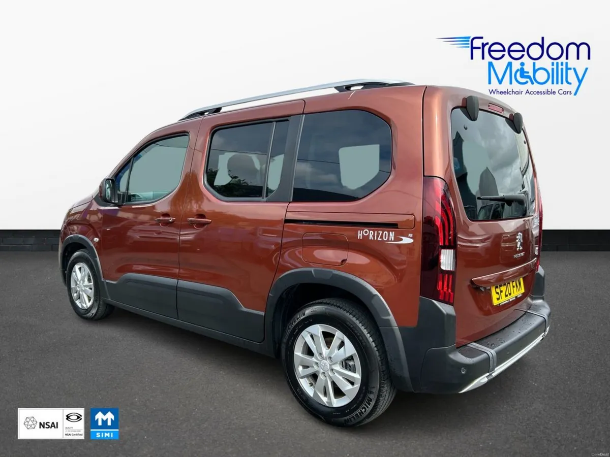 Peugeot Rifter Wheelchair Accessible. 4 Seats - Image 4