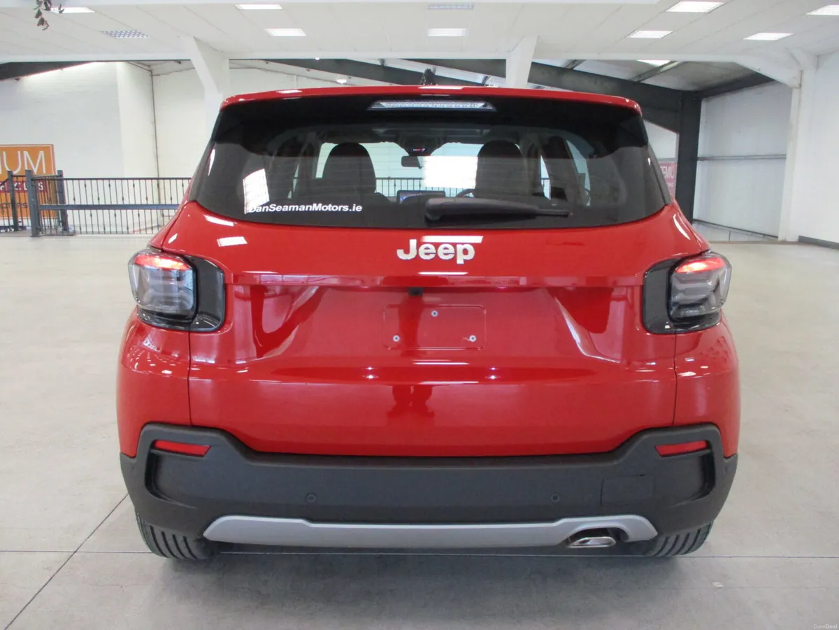 JEEP AVENGER ALTITUDE-NEW 262 OFFERS 3.9% PCP - Image 6