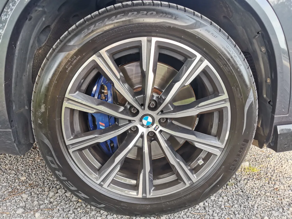 BMW X5 M Sport X-Drive30d M Sport  2019 - Image 2