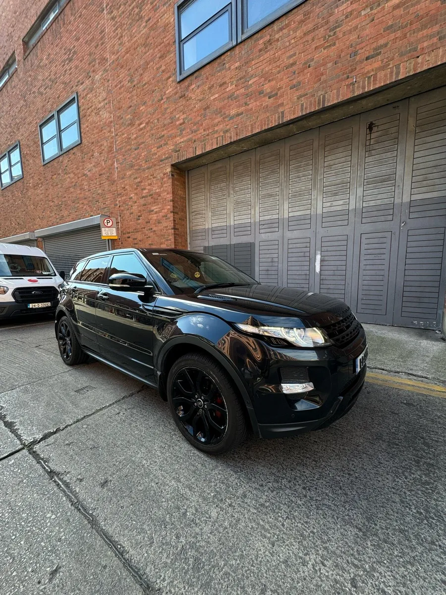 RANGE ROVER EVOQUE ALL BLACK - Image 2