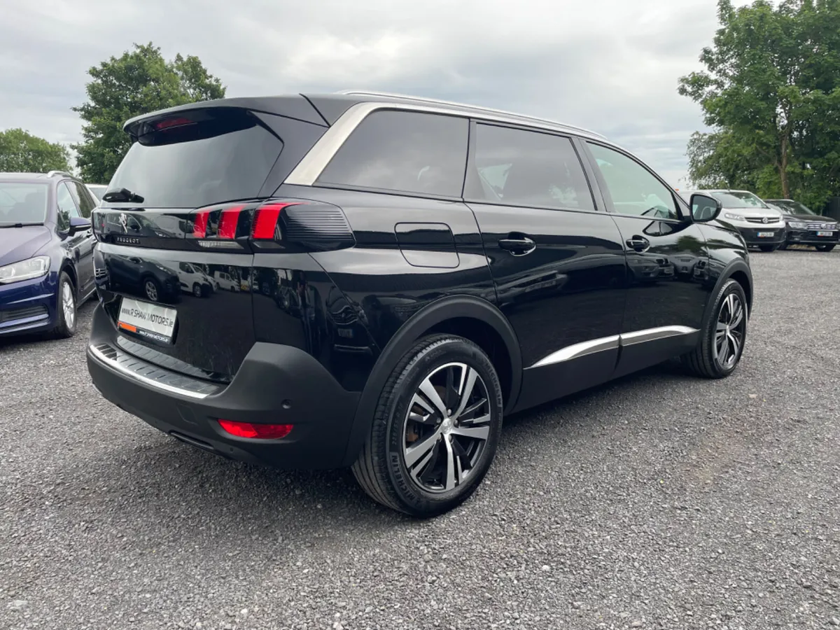 Peugeot 5008 7 Seater - Image 5
