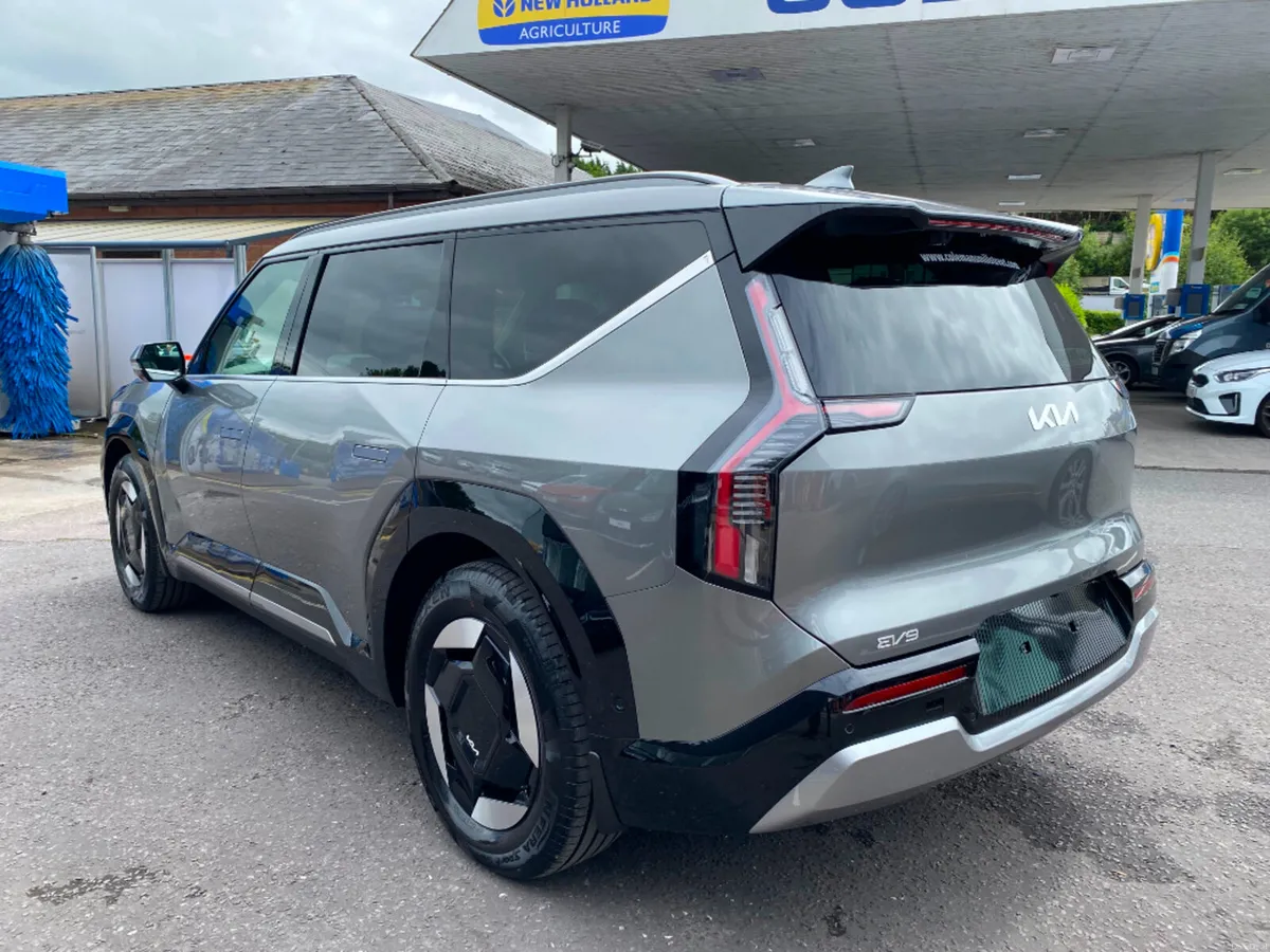 Kia EV9 Earth 2026 (262) - Image 5