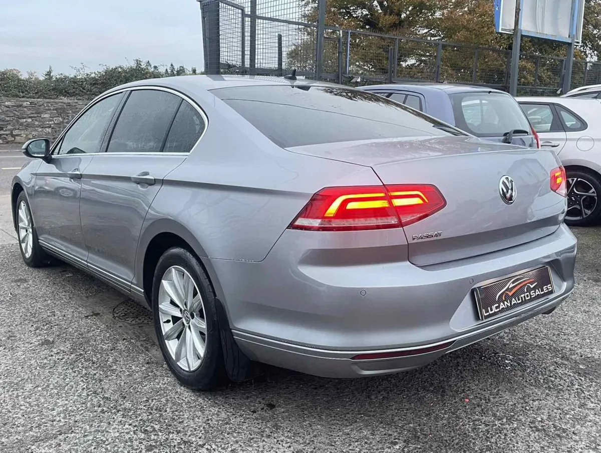 2019 Passat 2.0 AUTOMATIC - Image 4