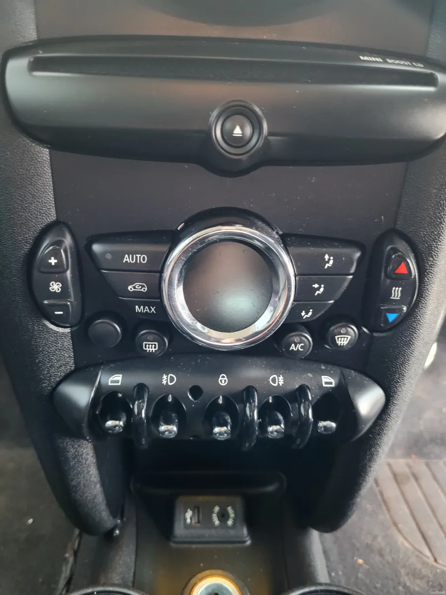 Mini Cooper 1.6 dsl! New NCT! - Image 6