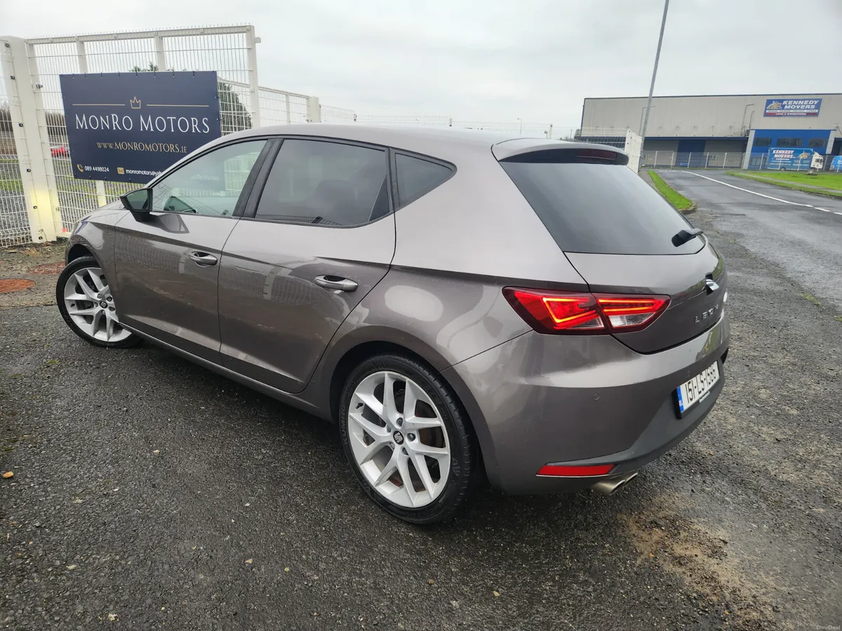 SEAT LEON ST 2.0 TDI 150 PS FR St/St DSG - Image 4