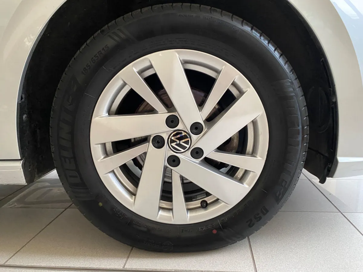 Volkswagen Polo 2022 LIFE 1.0 TSI - Image 6