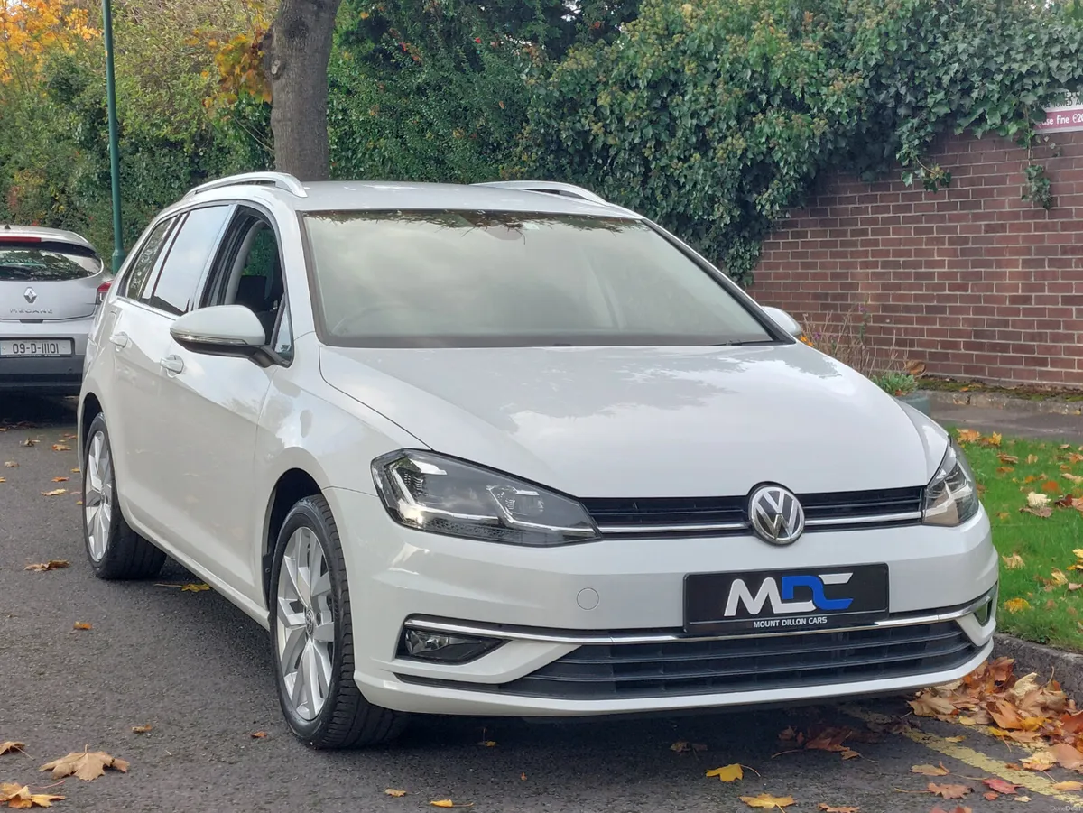 Volkswagen Golf Estate Highline Automatic 2018 - Image 3