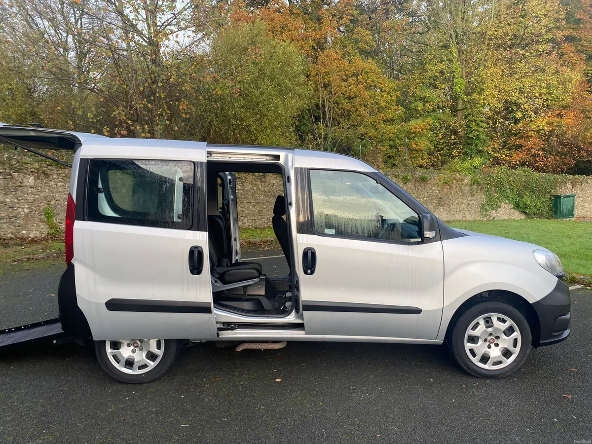 Wheelchair Accessible Fiat Doblo 2017 - Image 6