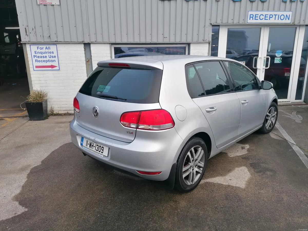Volkswagen Golf 2011 - Image 4