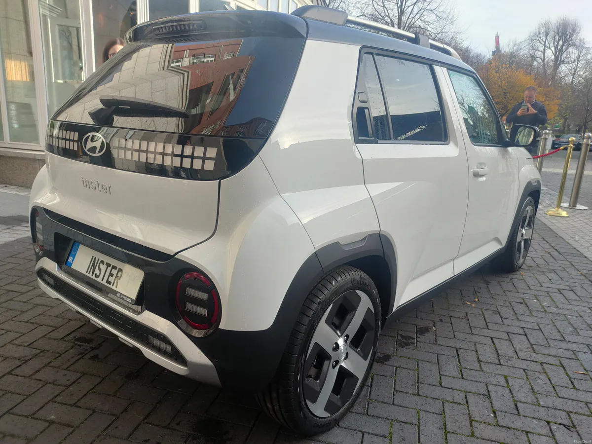 2026 Inster Elegance 49KW - Image 3