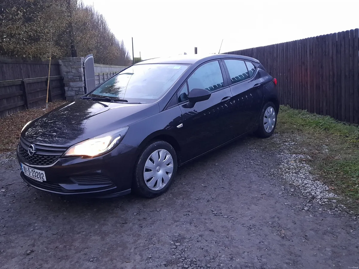 Opel Astra 2016 - Image 1
