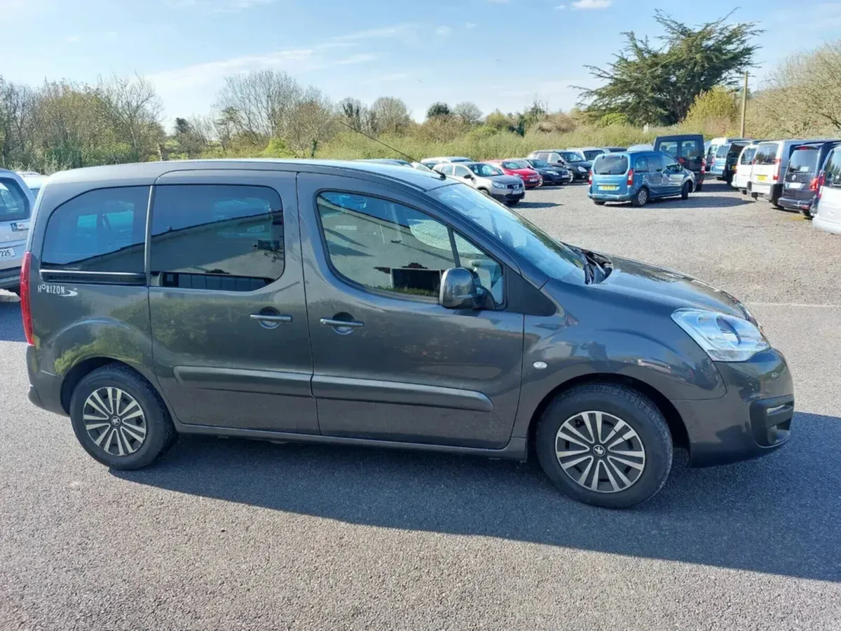 Wheelchair Car Peugeot Partner Horizon - Image 5