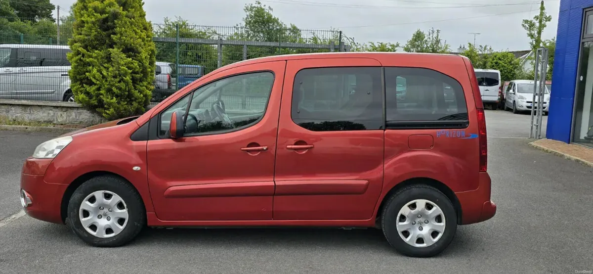 Wheelchair Car Peugeot Partner Horizon - Image 4
