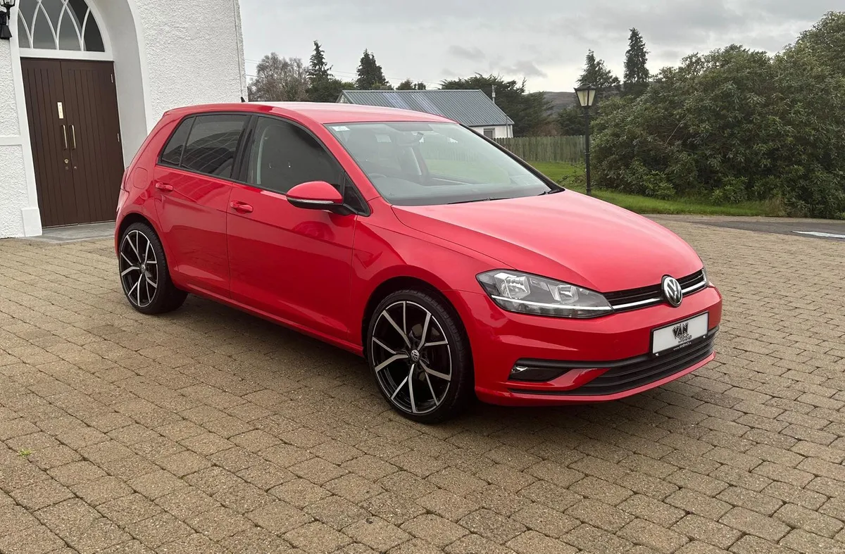 2021 Volkswagen Golf SE 1.6 Trendline tdi 115 bhp - Image 1