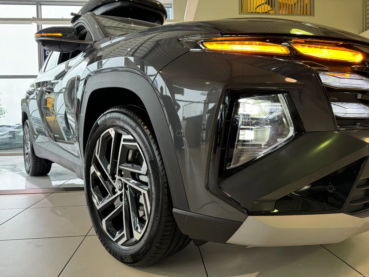 TUCSON 261 - 4WD Executive Plus PHEV STG Auto - Image 3
