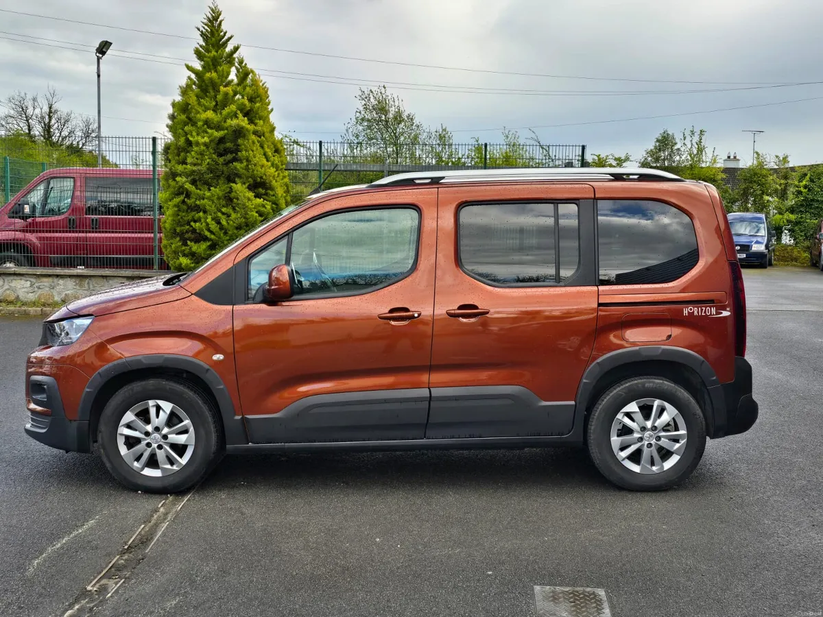 Wheelchair Car Peugeot Rifter Horizon - Image 6