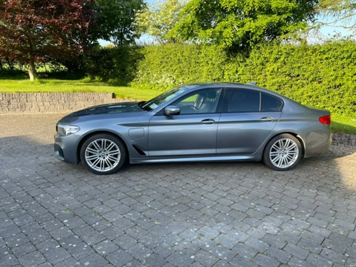 BMW 530e M Sport Auto NCT 07/27 - Image 4