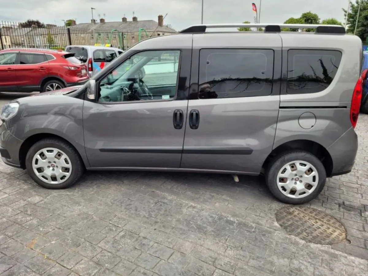 Wheelchair Car 2017 Fiat Doblo - Image 4