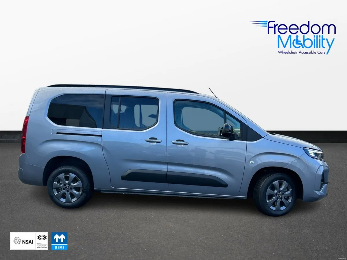 Opel Combo Wheelchair Accessible. Auto (taxi Spec) - Image 4