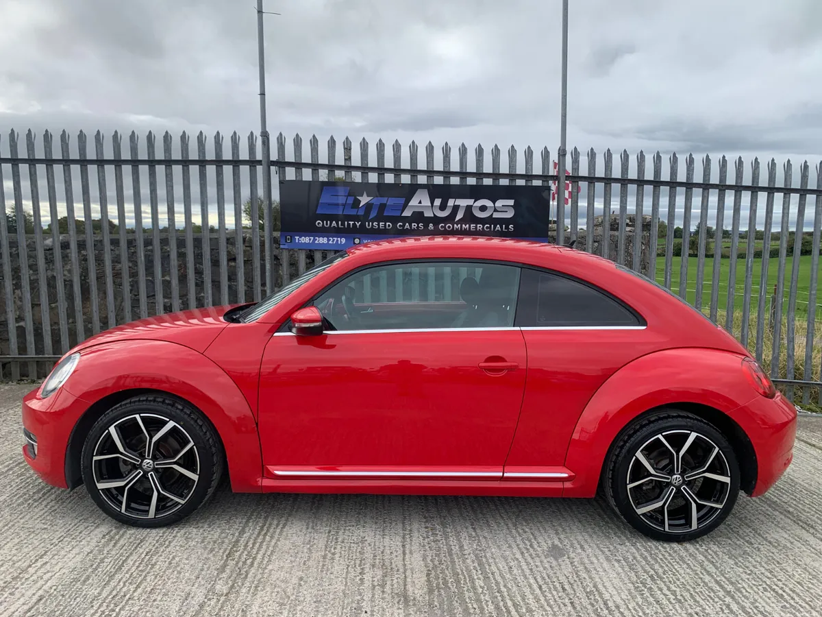 Volkswagen Beetle TSI DSG 2012 - Image 2