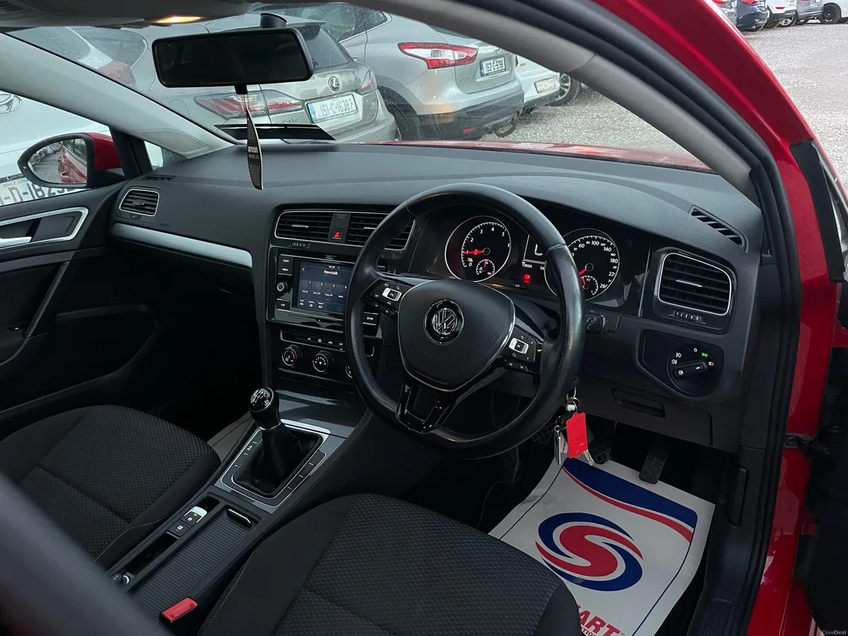 Volkswagen Golf - Image 5