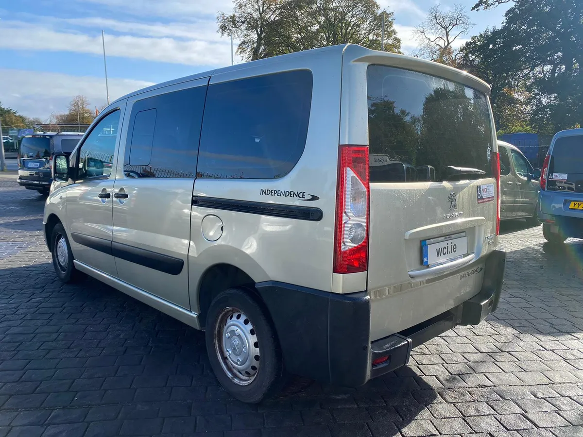 Wheelchair Accessible Peugeot Expert - Image 6