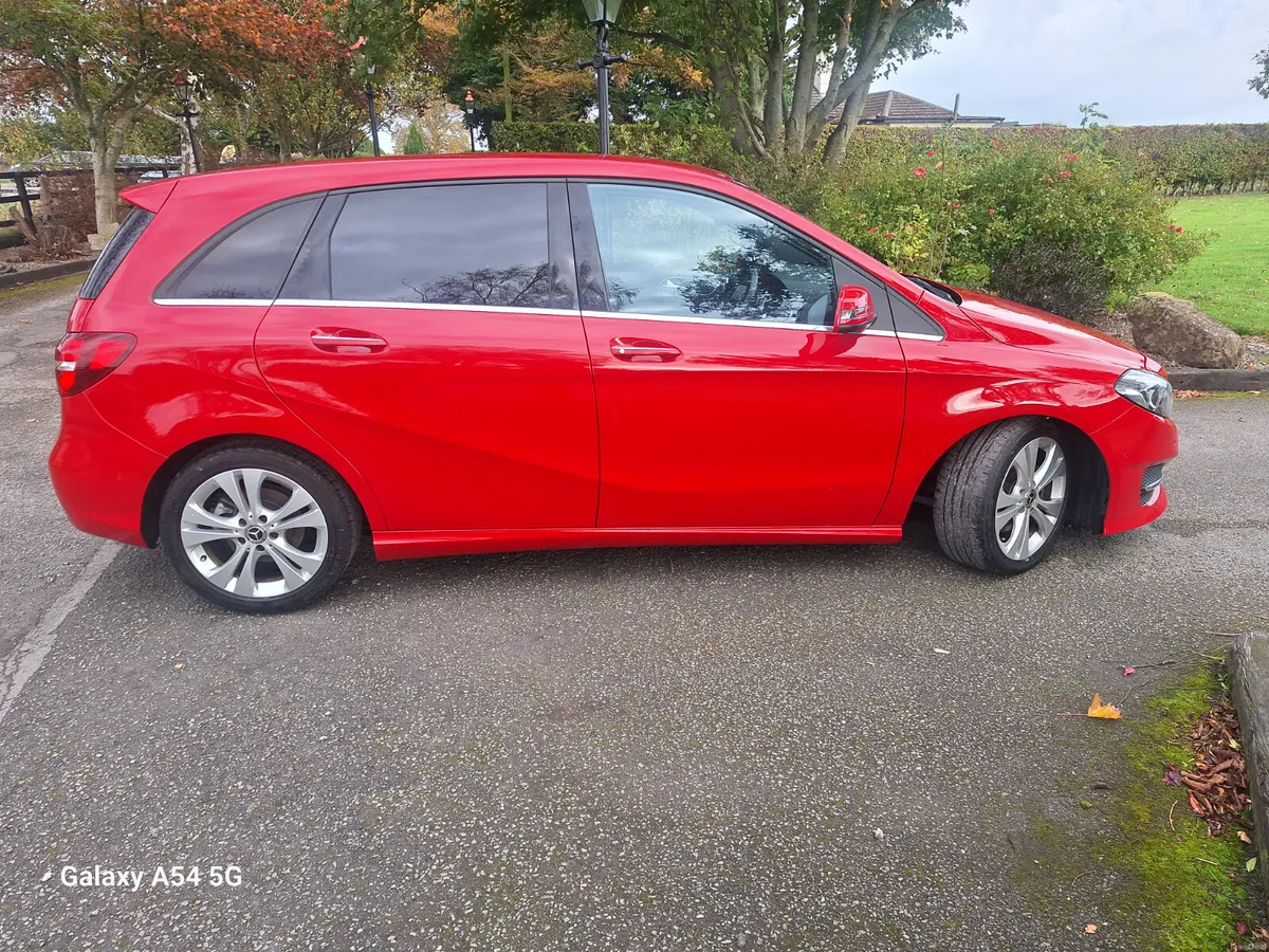 Mercedes-Benz B-Class 2018 - Image 4