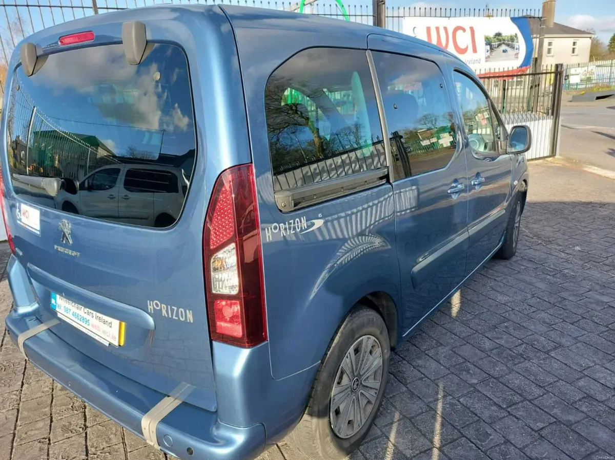 Wheelchair Accessible Peugeot Partner Horizon Auto - Image 5