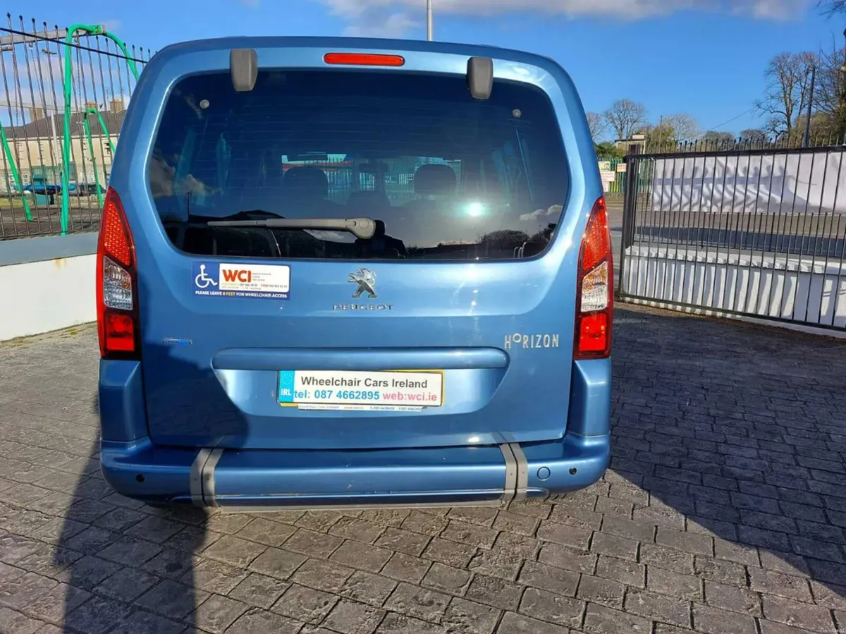 Wheelchair Accessible Peugeot Partner Horizon Auto - Image 6