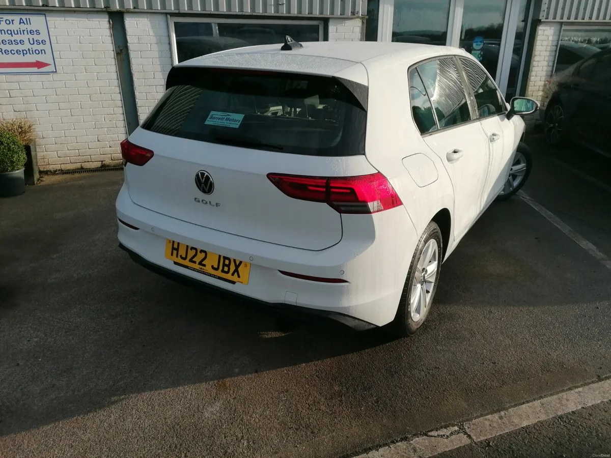 Volkswagen Golf 2022 2.0TDI Life - Image 5