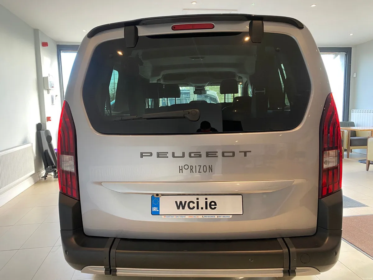 Wheelchair Accessible Peugeot Rifter Auto - Image 6
