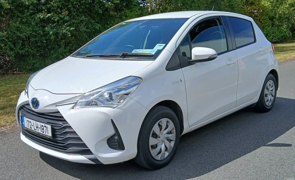 Toyota Vitz 2017 HYBRID 1.5 AUTO 5dr - Image 1