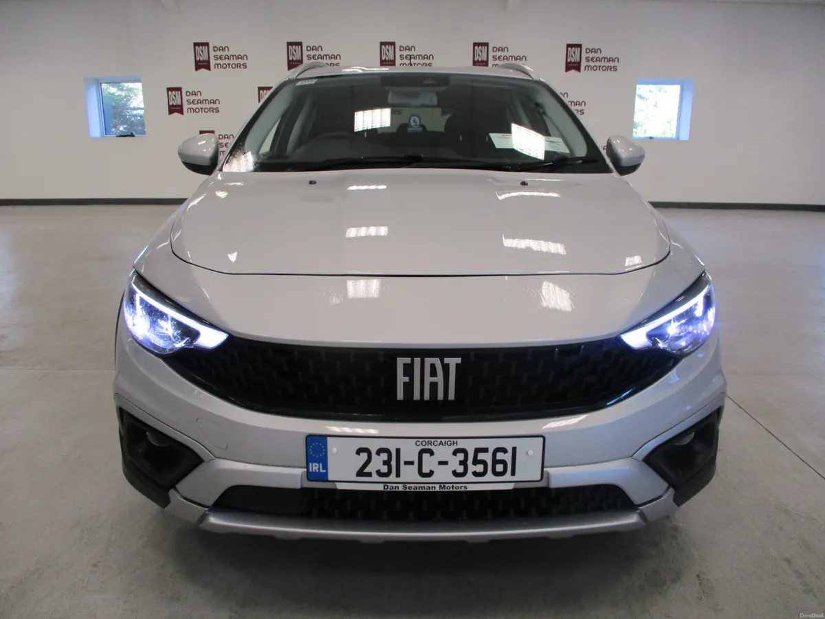 Fiat Tipo  CROSS 1.0 LITRE PETROL 2023 - Image 4