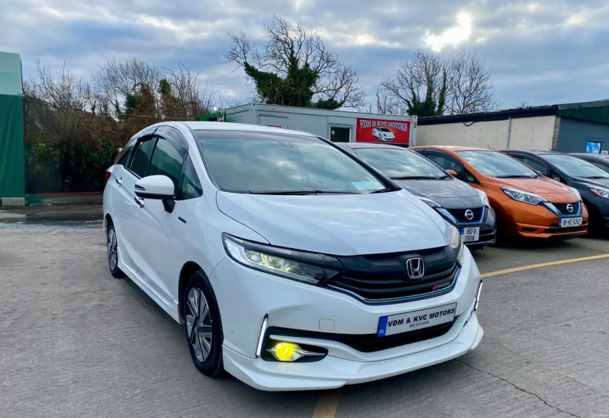 HONDA SHUTTLE 2015 (1.5, HYBRID) - Image 1