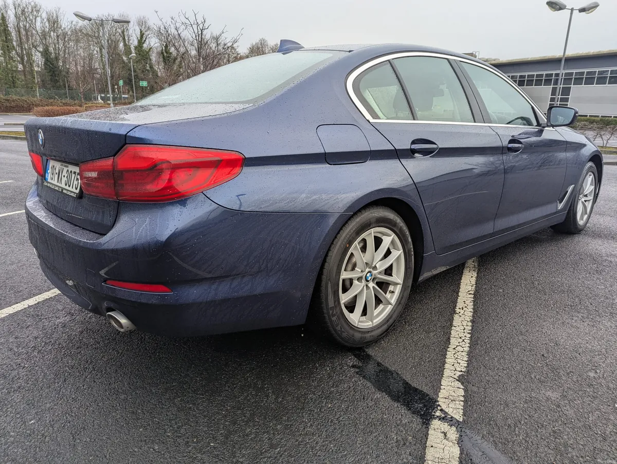 2019 BMW 520D SE AUTOMATIC - Image 2