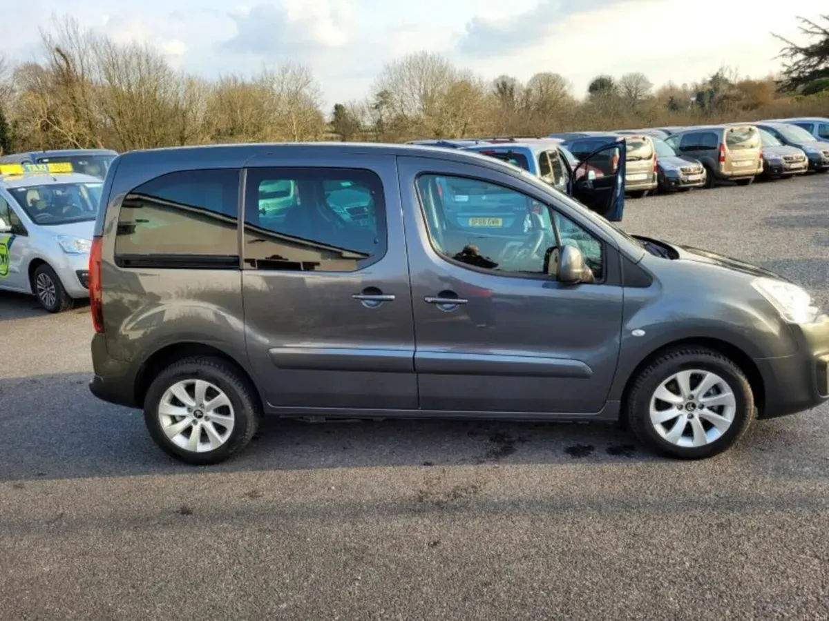 Wheelchair Accessible Citroën Berlingo - Image 4