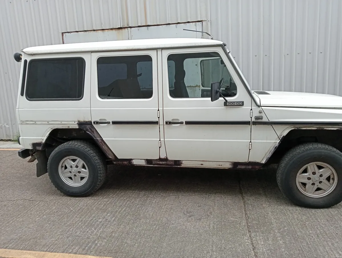 Vehicle Welding - Image 6