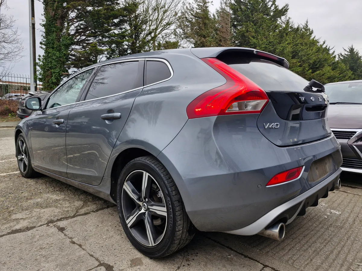 2019 VOLVO V40 R-DESIGN AUTOMATIC NCT 02/27 - Image 4