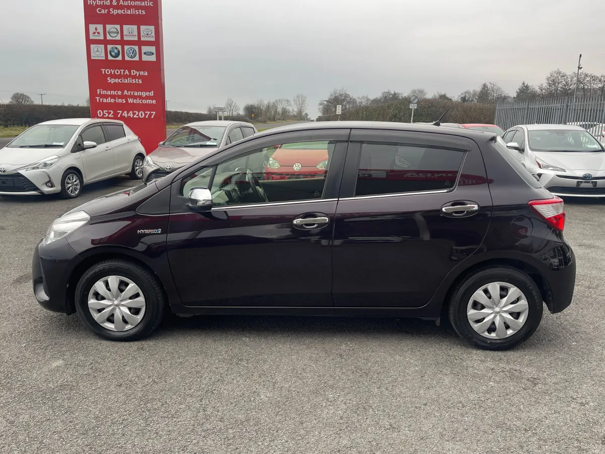 Toyota Yaris 2017-1 - Image 4